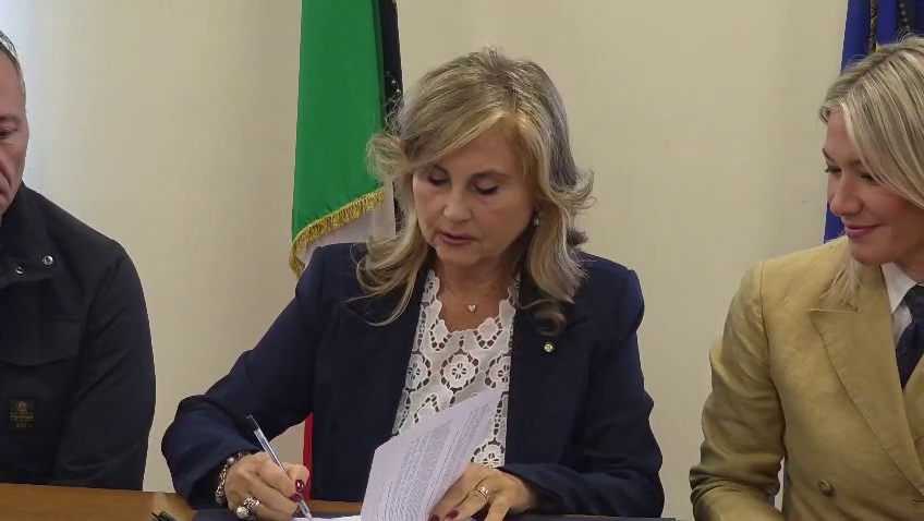 Esercizi pubblici, siglato il Protocollo d’Intesa per la prevenzione degli atti illegali e di situazioni di pericolo / LE INTERVISTE