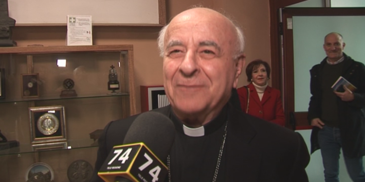 TELEVISIONE: MONSIGNOR PAGLIA PRESENTA IL SUO LIBRO SU TELEREGIONE 74 ...